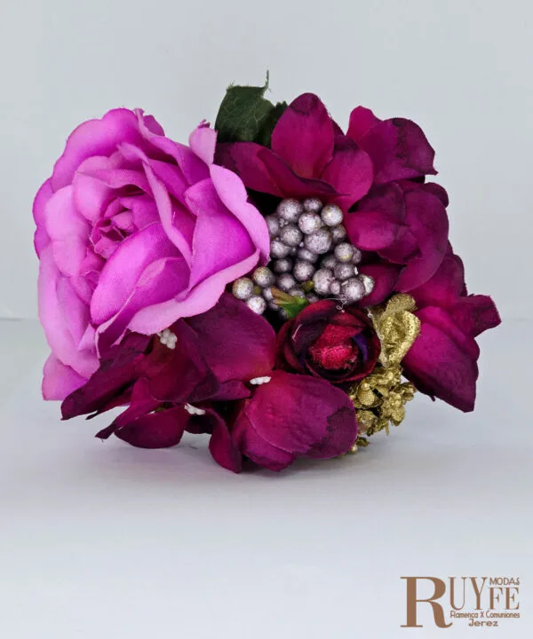 Ramillete de flores para flamenca de color buganvilla