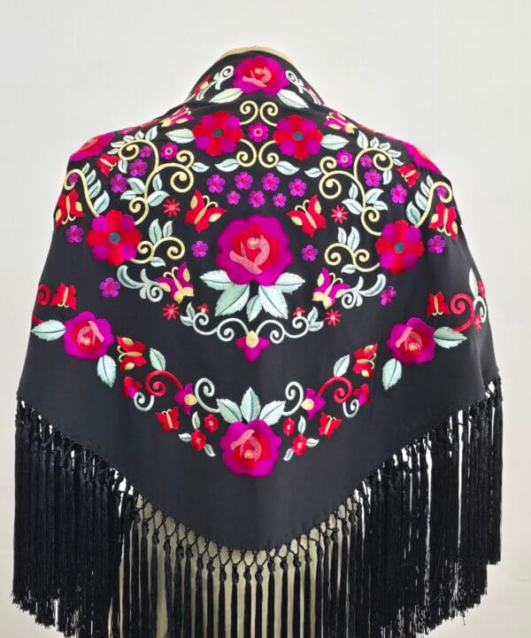 Mantón Negro