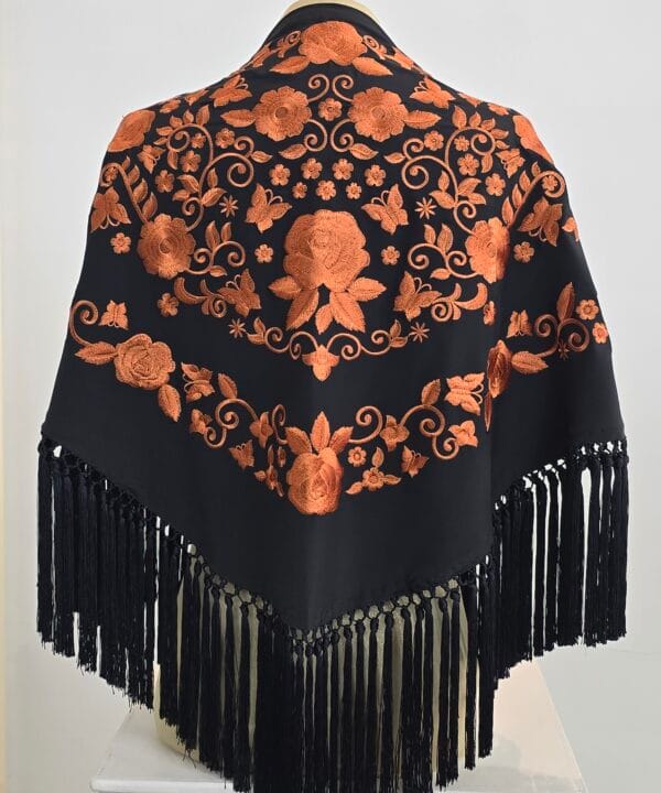 Mantón negro-Cazuela bicolor