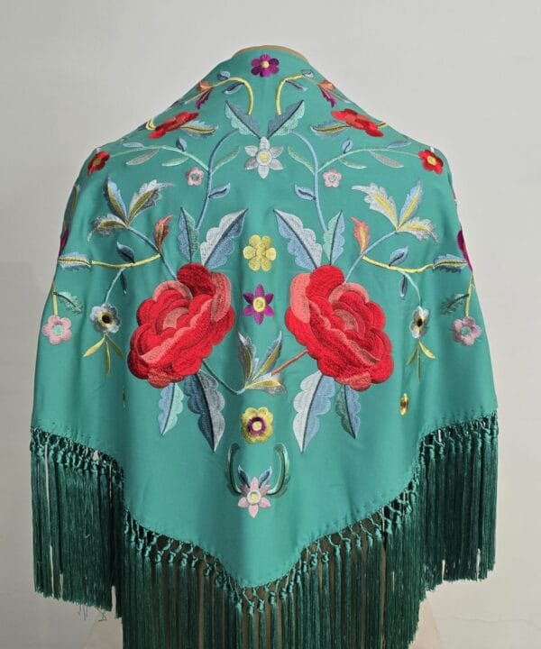 Mantón modelo Sofía color Verde agua