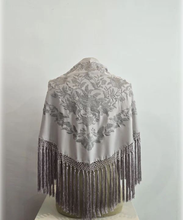 Mantoncillo Mod.flor gris