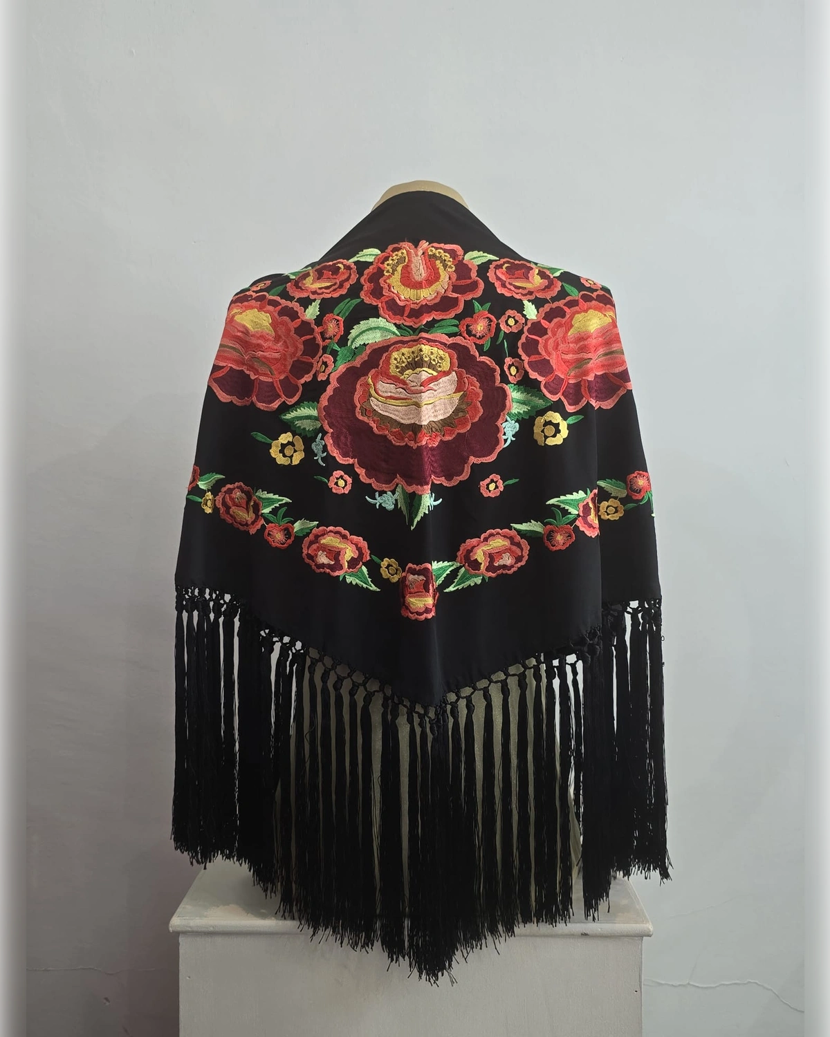 Mantoncillo Mod.rosal negro
